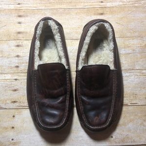 Men’s UGG slippers size 12